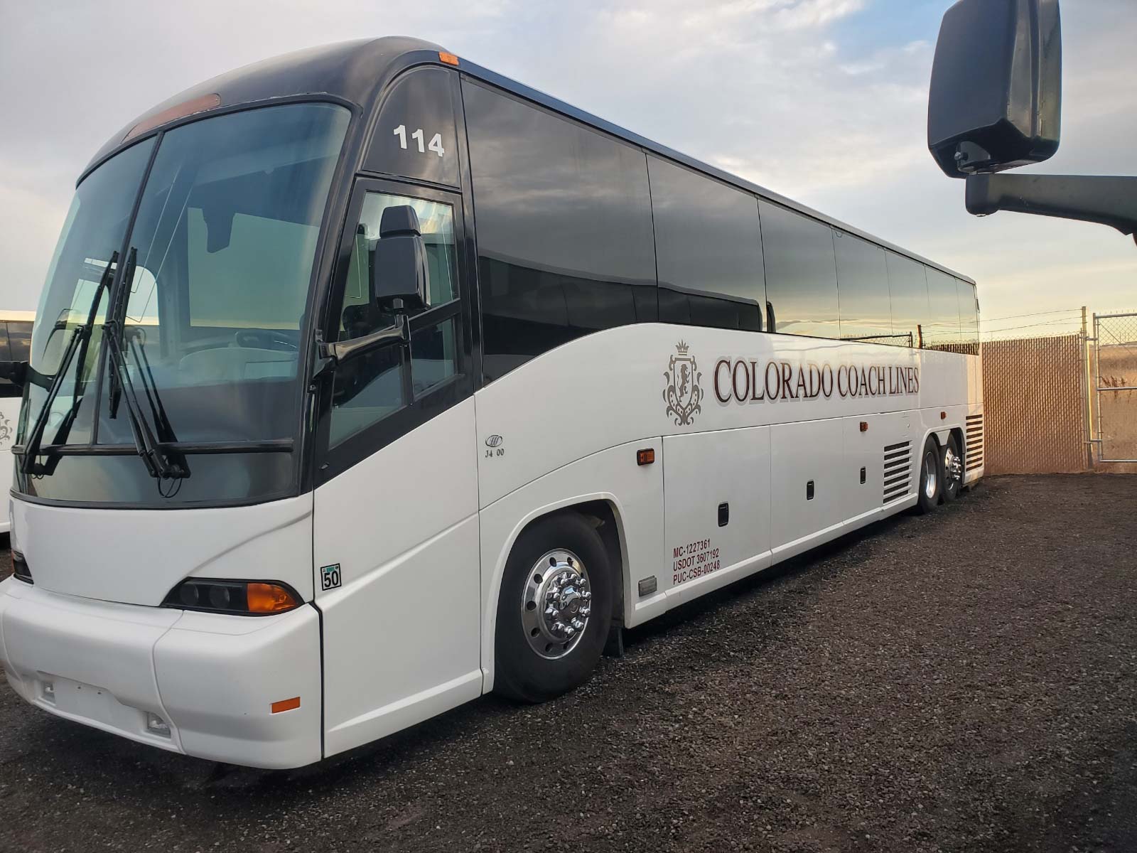 Colorado-Coach-Line-Coaches-Large-01