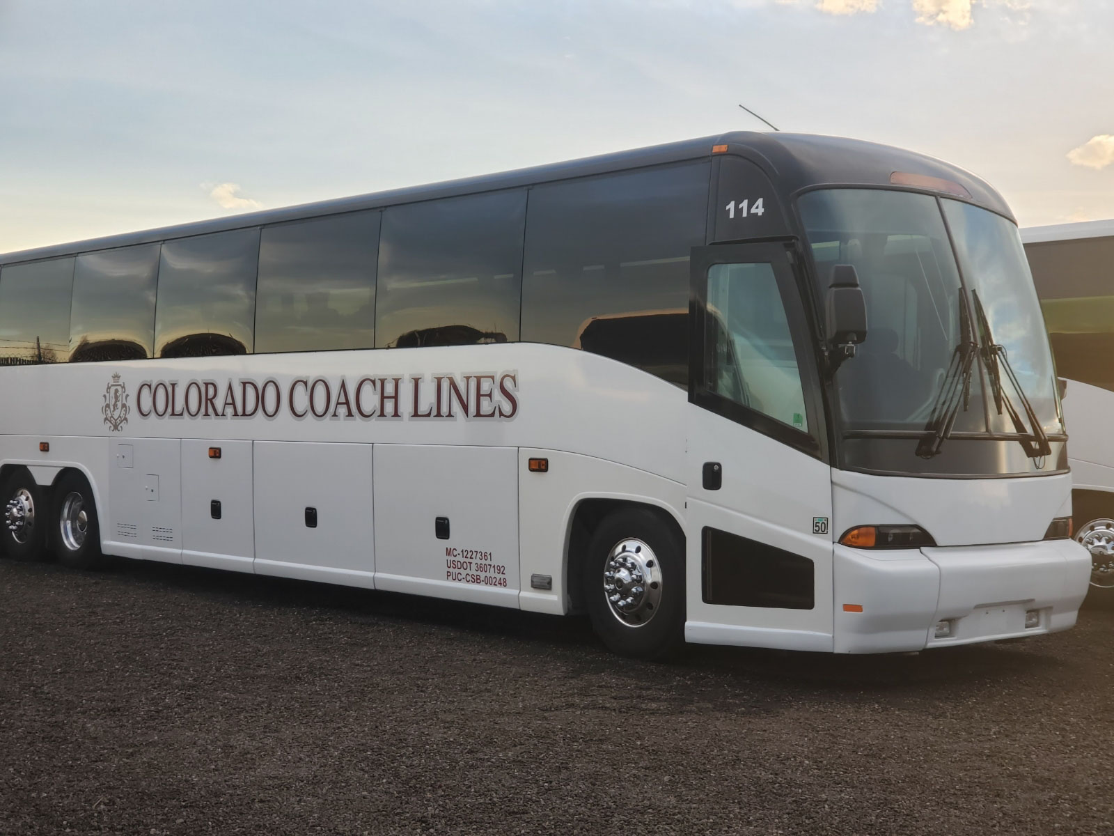 Colorado-Coach-Line-Coaches-Large-02